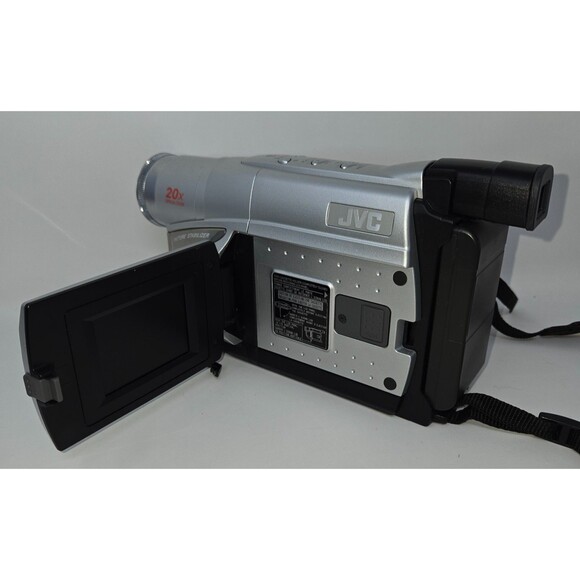 JVC Compact VHS Camcorder VHS-C GR-AXM17U w/ Tape Adapter Case Power & RCA Cords - Picture 11 of 16